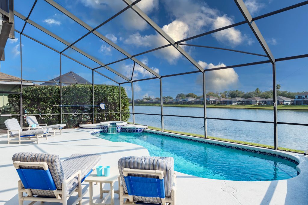 Pool with Lake View - 8522