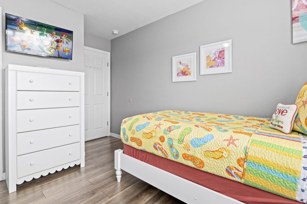 Bedroom 3 (Upstairs)